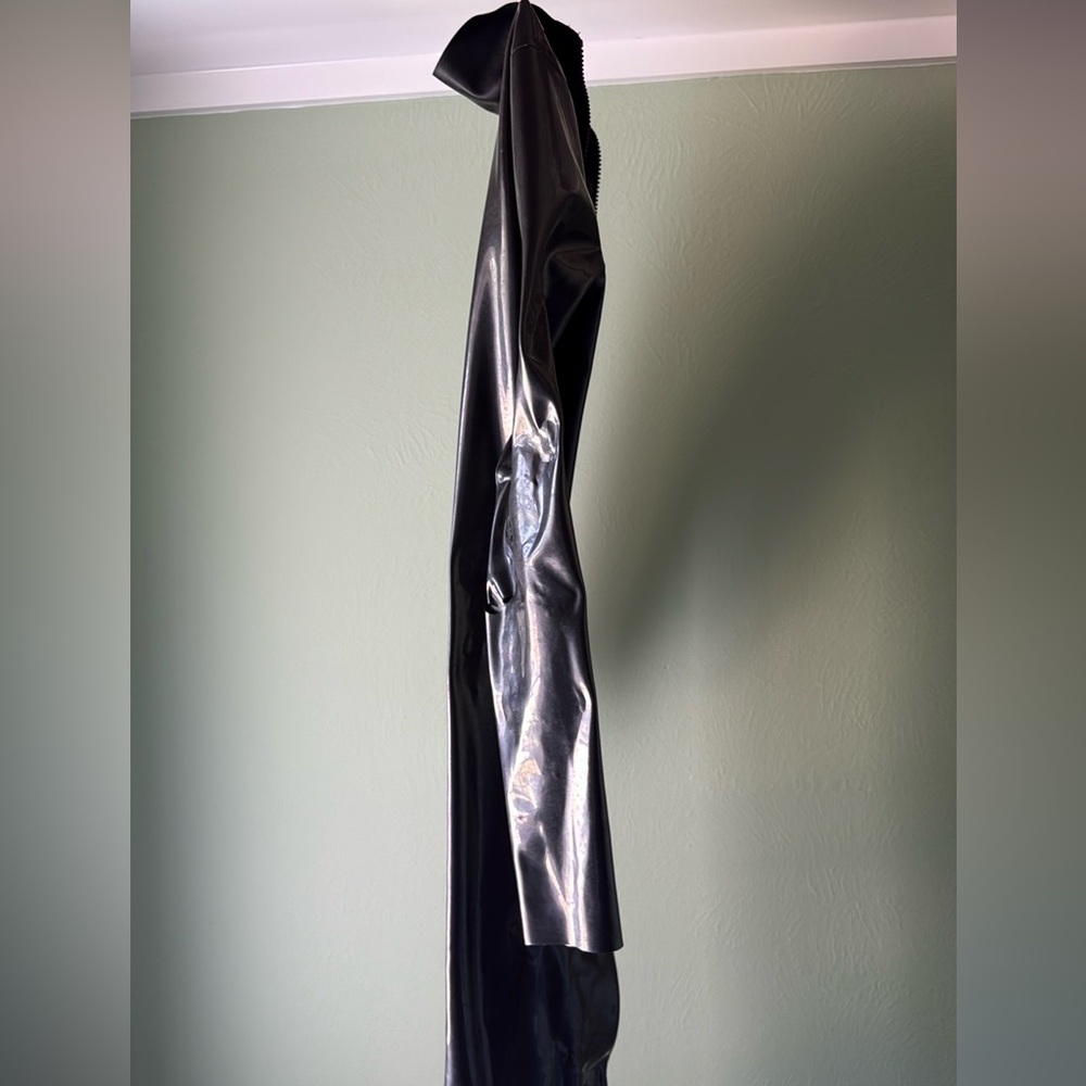 Neck entry latex catsuit back zipper